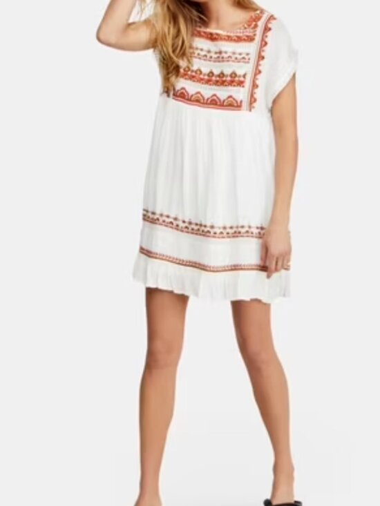 Free People Dresses & Skirts - Free People "Sunrise Wanderer" Embroidered Mini Dress